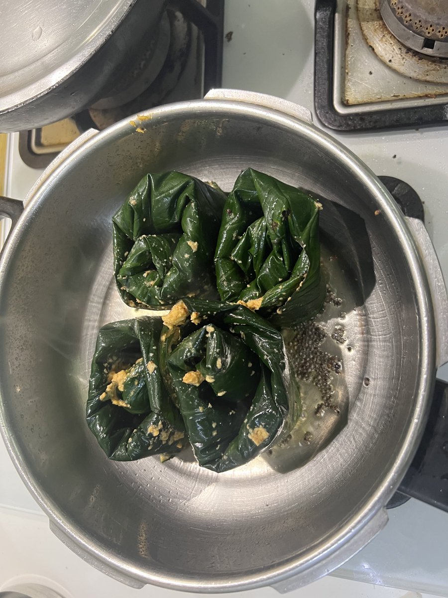 SHRao19's tweet image. Spicy moong patrado konkani 😋⁦@mgnayak5⁩