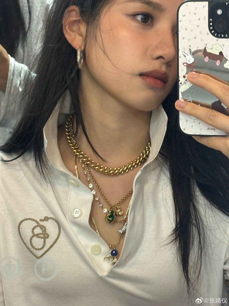 w_ndxr's tweet image. 250727 장정의 웨이보

더워더워더워, 진짜 덥다, 아아아 🫠

#张婧仪 #ZhangJingyi #จางจิ้งอี๋