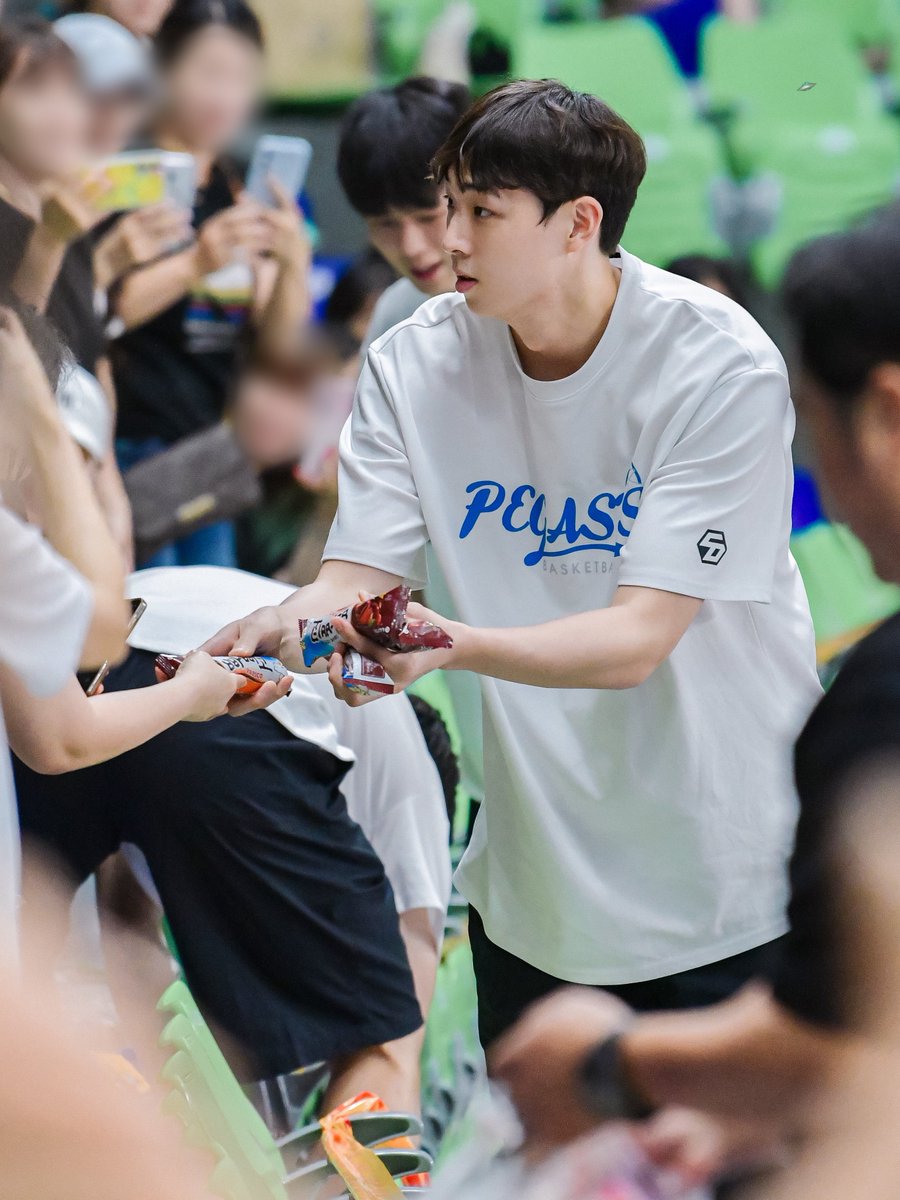 어린이농구대회참가자인가(ㅈㅅ)
#한국가스공사페가수스 #신주영