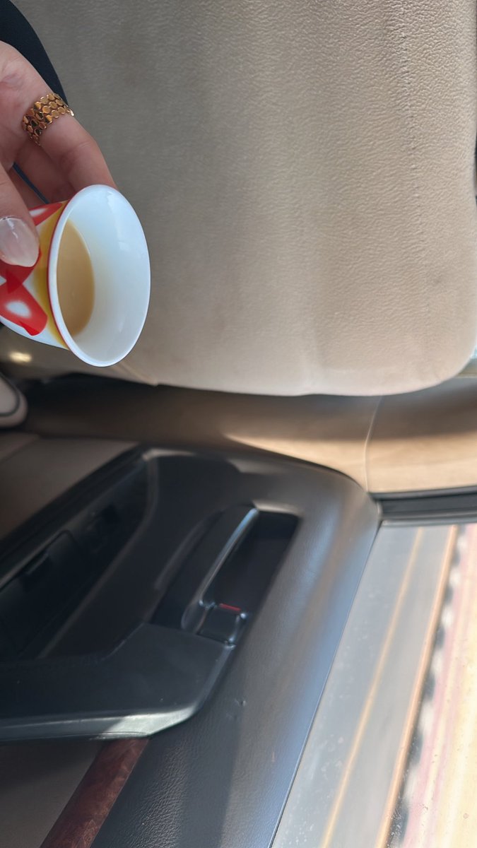 صباح الشوق الي زار قلبي ولا زارك :(