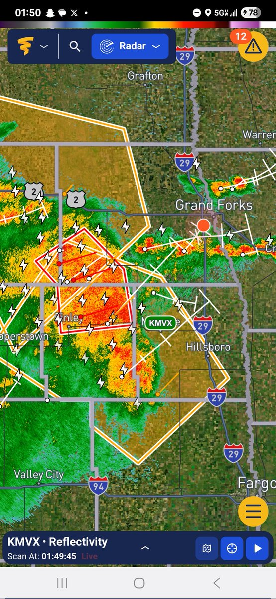 BrandonCopicWx's tweet image. If this gets extended and I have to do an emergency chase I swear...