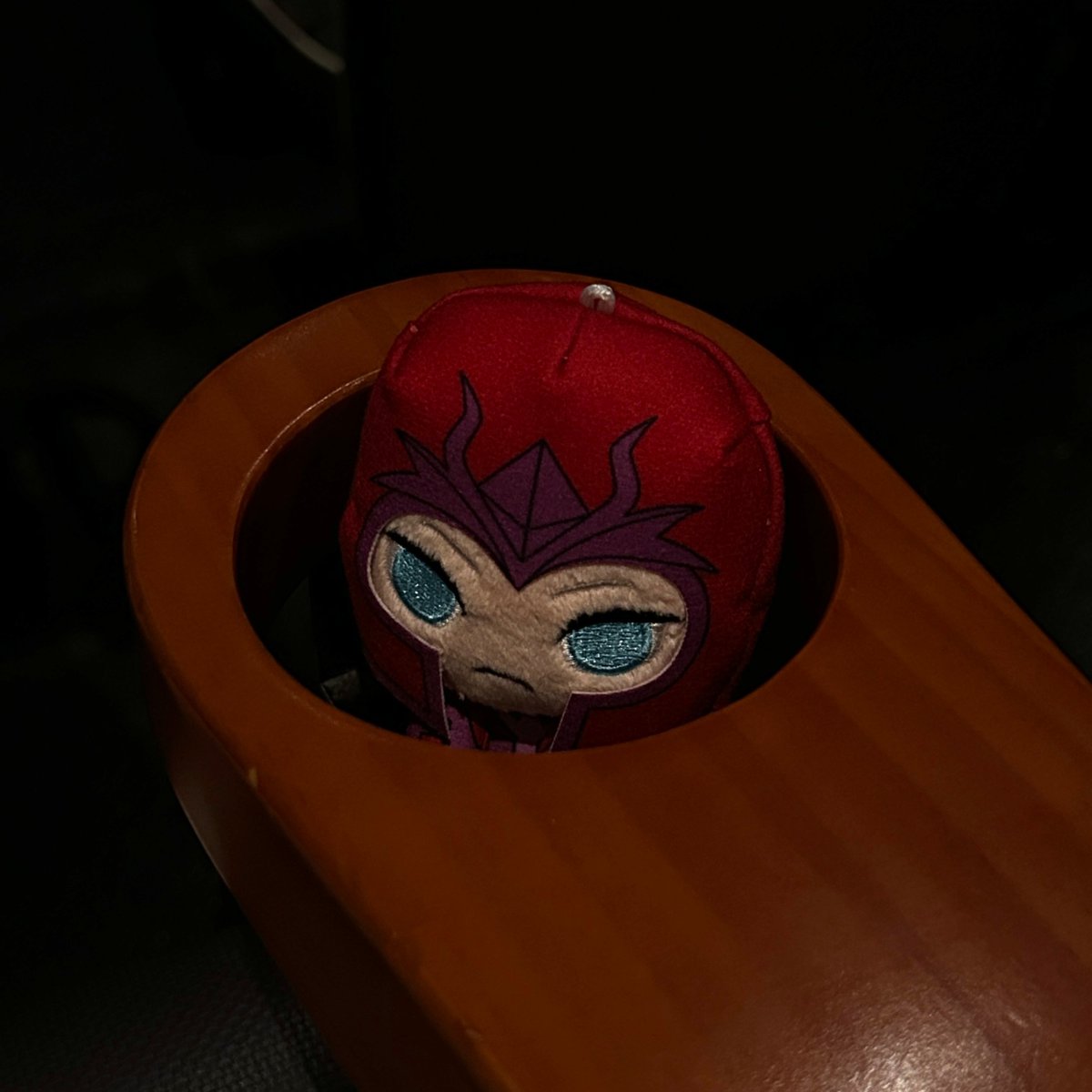 franklyidgadamn's tweet image. 얘는 닼피에서 목에 뮤턴트억제기 찬 매그니토여요