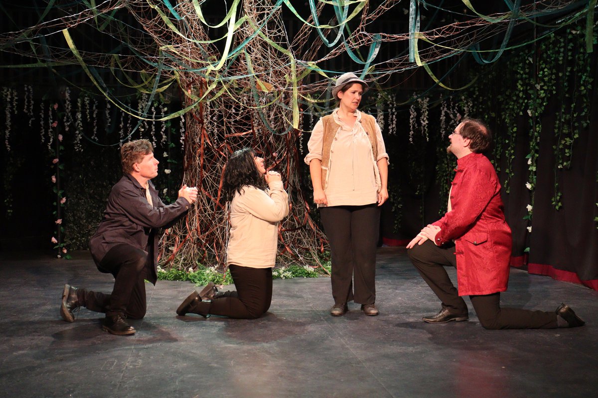 UnboundTheatre's tweet image. We're hitting the road! 'As You Like It' begins its tour with a SOLD OUT matinee at @WycombeMuseum.
(Yes, we'll be finished well before the football starts)
Full tour dates: unboundtheatre.co.uk/bucks-shakespe…
#TellGreatStories #BucksShakespeareFest