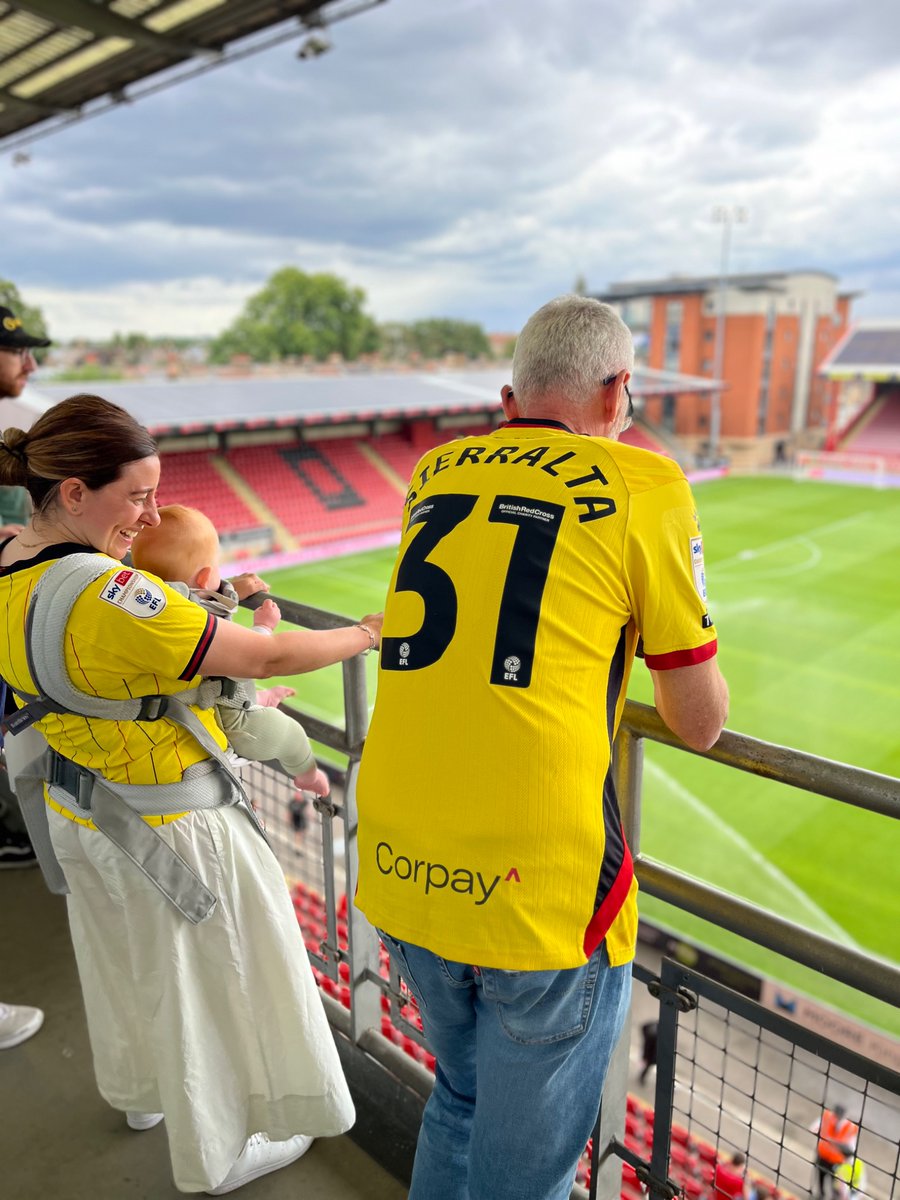 SamJDalling's tweet image. Ground #1 for Millie with Watford - #74 from Grandad & #63 for mummy. The spreadsheet has a new tab!
Naturally we had lunch at Deeney’s first!
Thanks to @leytonorientfc, @mrabutler & Hector Kyprianou for making it special ⚽️
#WatfordFC #OneOrient