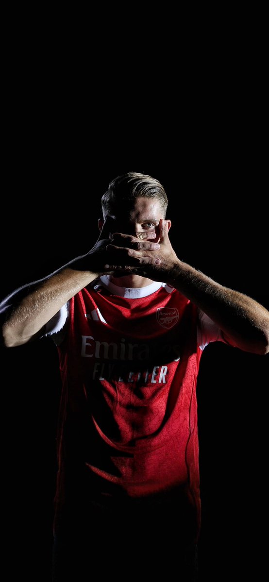EditsByDanny's tweet image. VG14 Wallpapers.
2 Versions to download.
Likes and Reposts appreciated.
@Arsenal #VG14