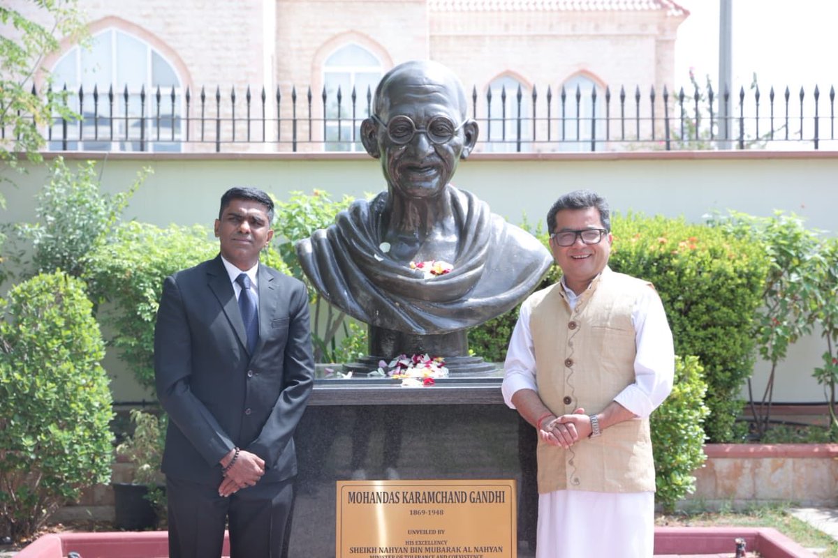 Pabitra Margherita (@pmargheritabjp) on Twitter photo Starting the day with Bapu’s blessings.
Honoured to pay tribute to Mahatma Gandhi’s bust at <a href="/cgidubai/">India in Dubai</a>.
His principles of non-violence, peace, and truth continue to inspire the world.
<a href="/MEAIndia/">Randhir Jaiswal</a> Starting the day with Bapu’s blessings.
Honoured to pay tribute to Mahatma Gandhi’s bust at <a href="/cgidubai/">India in Dubai</a>.
His principles of non-violence, peace, and truth continue to inspire the world.
<a href="/MEAIndia/">Randhir Jaiswal</a>