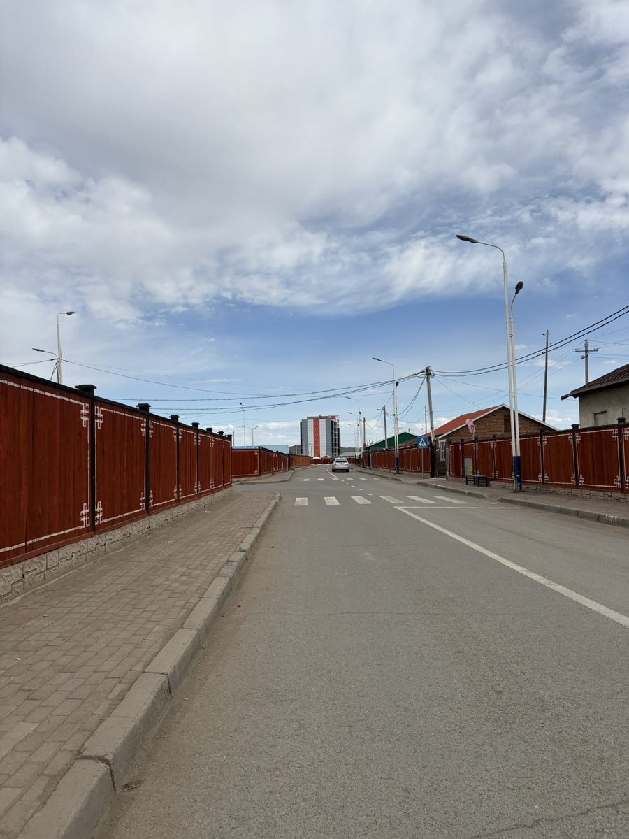 Увс 100 жил 00 шийдэл
Гэр хороолол нь эмх цэгцтэй цэвэрхэн 👍