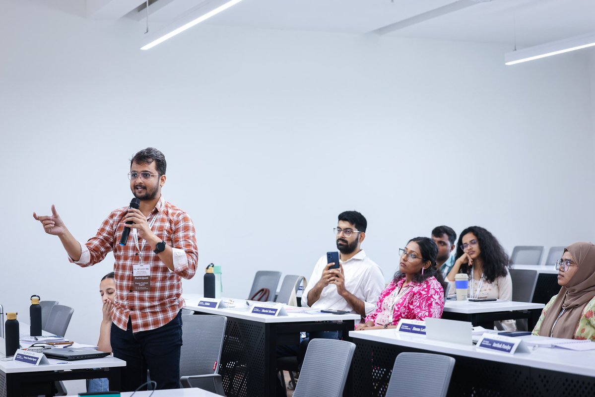 ChanakyaUni's tweet image. Apurv Mishra, Consultant to the PM’s Economic Advisory Council, unpacked India’s energy governance at the Indo-European Summer Academy 2025. From RTIs to institutional reform, he mapped how climate goals, law, and federal politics collide in shaping our energy future.
