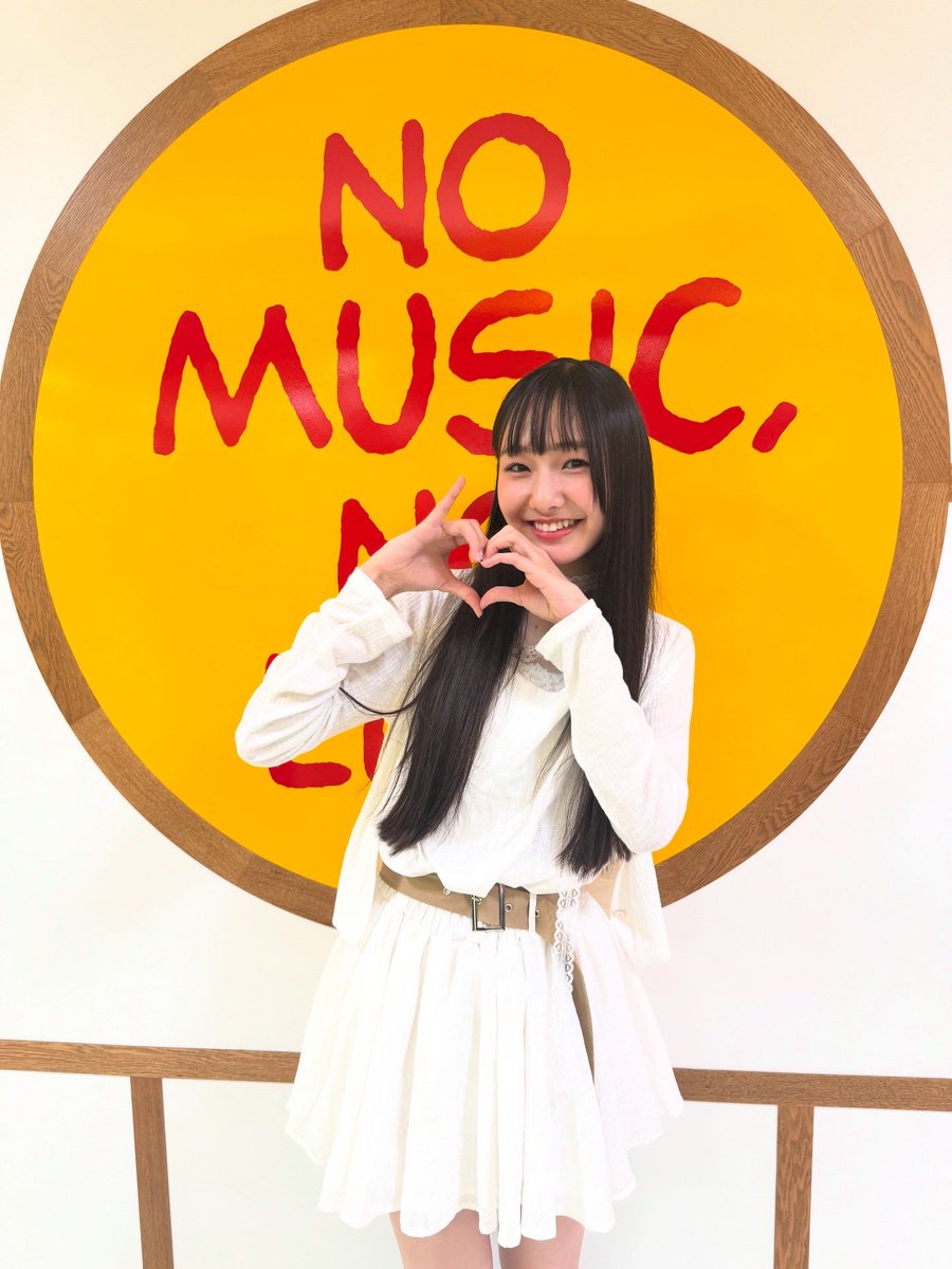 muratacolors's tweet photo. @TOWER_Naha 
タワーレコード那覇店様
来ていただいた皆様
ありがとうございました😊
リコリリ　崎浜梨瑚を、これからも宜しくお願いします🤲

#リコリリ 
#崎浜梨瑚 
#ニコラ 
#purepop 
#タワーレコード那覇店 https://t.co/eObRXTcTYR