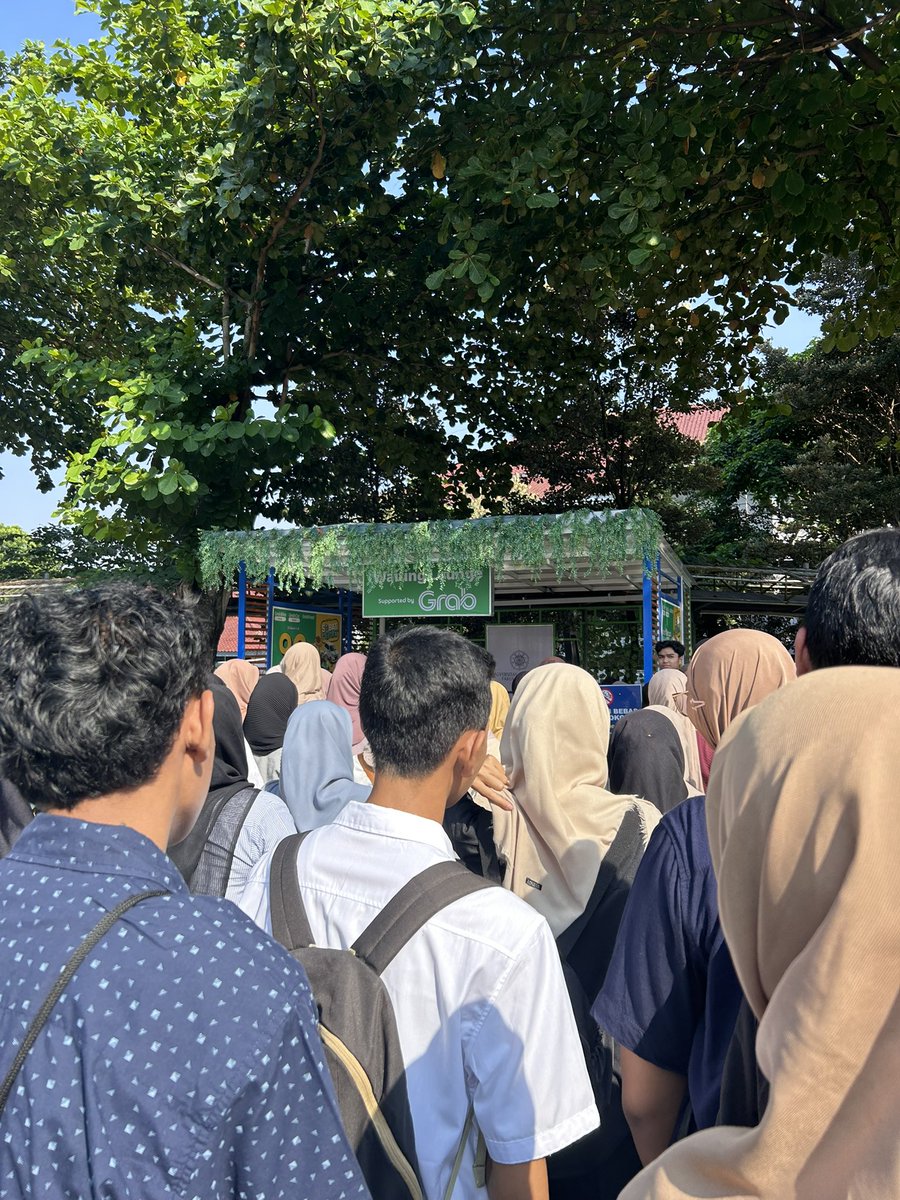 ugm plis terima aku…