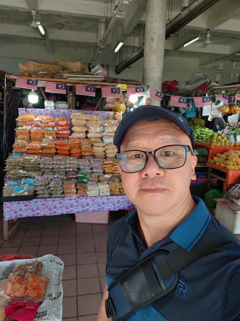 Mitch Cho (@mitchcho) on Twitter photo Good afternoon DJ <a href="/radiogreenman/">Nigel Green</a> & #traxxfm & traxxster! Hi from Negeri di bawah bayu. π€ππ Good afternoon DJ <a href="/radiogreenman/">Nigel Green</a> & #traxxfm & traxxster! Hi from Negeri di bawah bayu. π€ππ