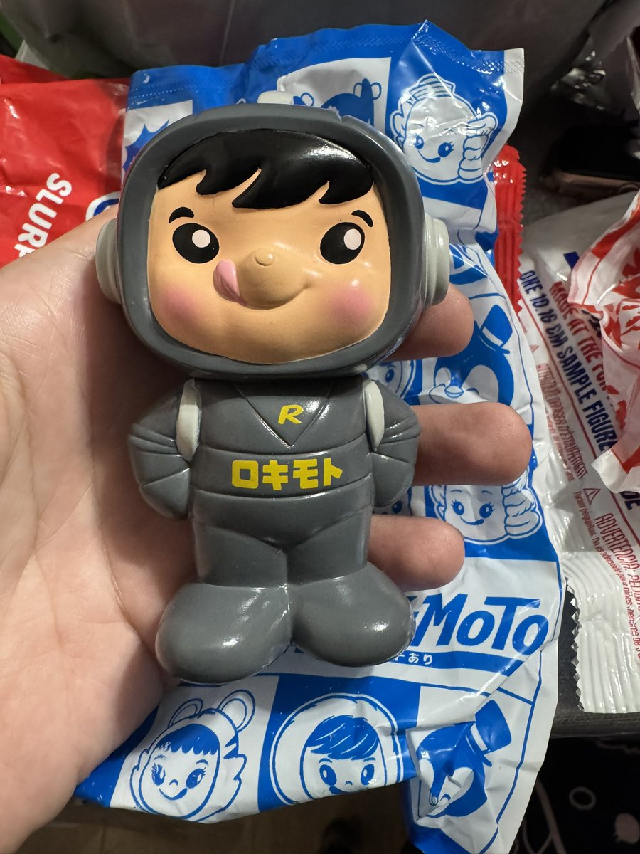 0mie's tweet image. We got the same 3 figures…haha @DisTrackers @SD_Comic_Con @RokimotoNews