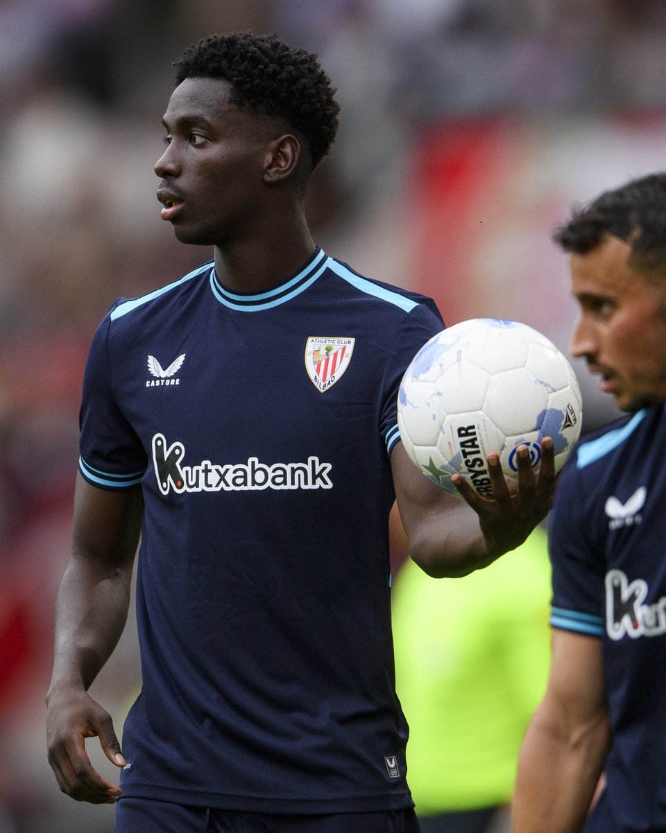 Athletic_en's tweet image. ๐ As brave as a Lion.
Yesterday we wore the away kit for the first time in Eindhoven.
๐ labur.eus/Away2526eng
#PSVAthletic #AthleticClub ๐ฆ