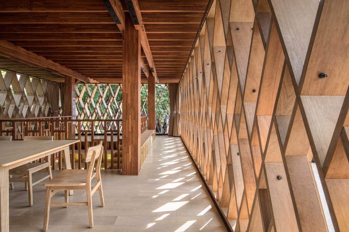 ELLEDECOR_Japan's tweet image. 建築とデザインで魅せる、アジアの美しい図書館7
bit.ly/3Uv32Oo
建築とインテリアが際立つ7つの図書館を巡り、知的好奇心と美しさに触れる旅に出かけてみない?