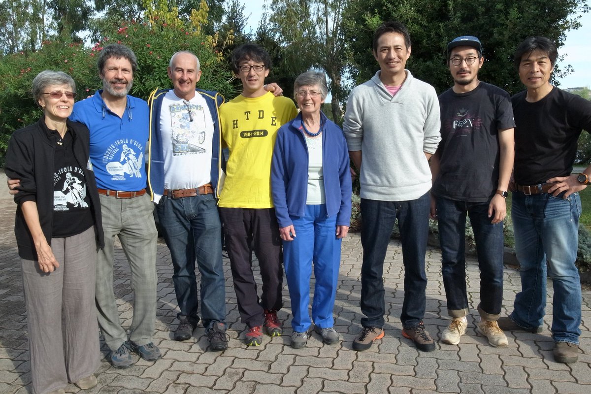 Off1_jp's tweet image. 2015年10月、もう10年も前になるんですね。野口さんとイタリアのエルバ島へレースに出かけた時の写真です。スピードテストの写真をすごく喜んでくれたのを思い出します。とても大事な先輩でした。ゆっくりお休みください。
