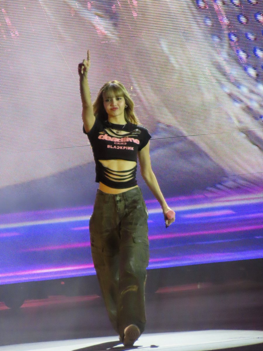 debbiew_u's tweet image. Lisa in New York🥹🫶🏻
LISA THRILLS CITI FIELD
#DEADLINEinNEWYORK_LISA
#BLACKPINK_DEADLINE