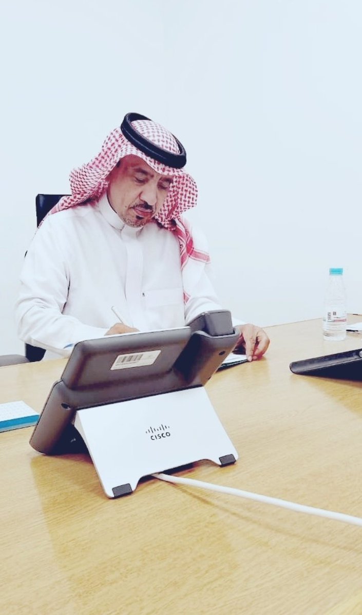 aboryan00611's tweet image. #السفاه
هو مرحلة عمرية وكلمة أزلية ذكرها القرآن في عدة مواضع قال تعالى.((قال ربي لوشئت أهلكتهم من قبل وإياي أتهلكنا بما فعل َ السفهاء منا))
وذكر السفاه الشاعر الجاهلي زهير بن ابي سلمى بقوله.. وسفاه الشيخ لاحلم بعده..وان الفتى بعد السفاهة يحلم ==هذا المعنى ألم به #المتنبي فأخذه…