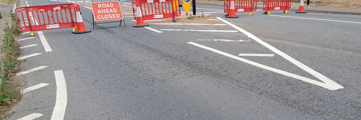 OPUWorcs's tweet image. **ROAD CLOSURE**
The A38 between The Copcutt traffic lights and Martin Hussingtree #Droitwich is closed both ways due to a Police led incident. Please find alternative routes.
(3551)