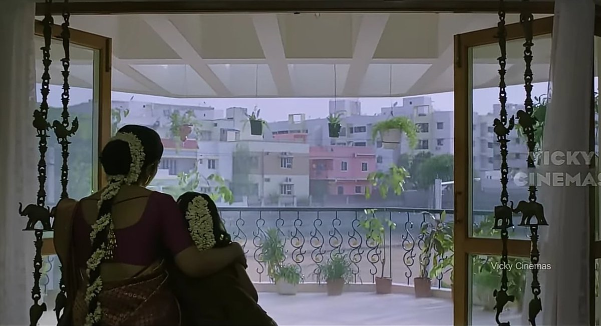 fragileidhayam's tweet image. just watched Iraivi, for the first time yes, enna maari padaippu, it's been 10 years and still fresh.
mazhai nallaruku nanaivoma? ❤