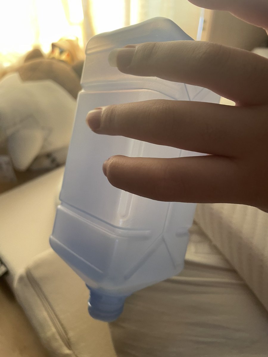 onakasuita2125's tweet image. から、捨てる、悲しい、うぇーーーーん