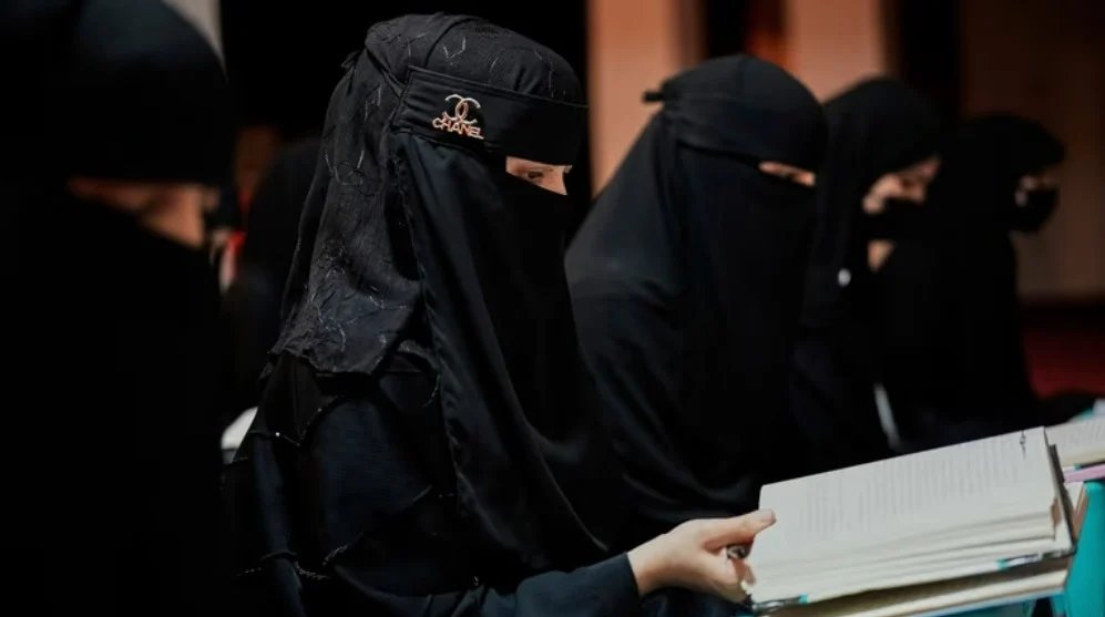 8AM_Media's tweet image. Madrasa or a Trap for Forced Marriage: What is Happening in Taliban-Run Religious Schools in Baghlan?
Read more: 8am.media/eng/madrasa-or…
#Afghanistan #Terrorism #MarriageMatters #8am_media