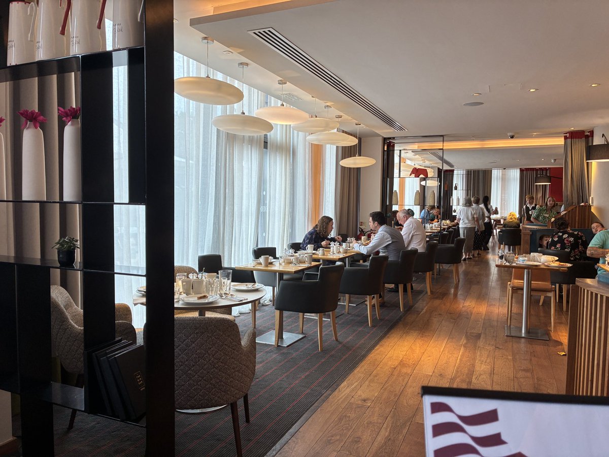 themathsbazaar's tweet image. For the second morning in a row, they aren’t clearing tables at the Crowne Plaza in Newcastle, leading to a 20 minute wait for breakfast. #FirstWorldProblems @CrownePlaza @CrownePlazaNCL