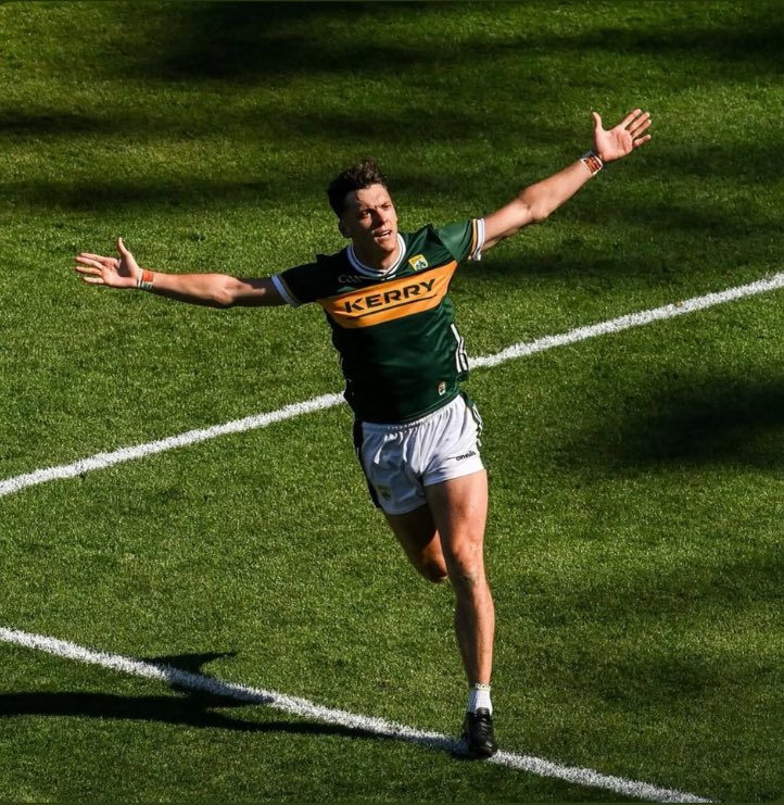 KerryGAAStore1's tweet image. Safe travelling to all @Kerry_Official fans travelling to Croke Park today 🟩🟨
Up the Kingdom!!!
kerrygaastore.ie
#AllIreFinal #GAA #Kerry #Football #KerryvsDonegal