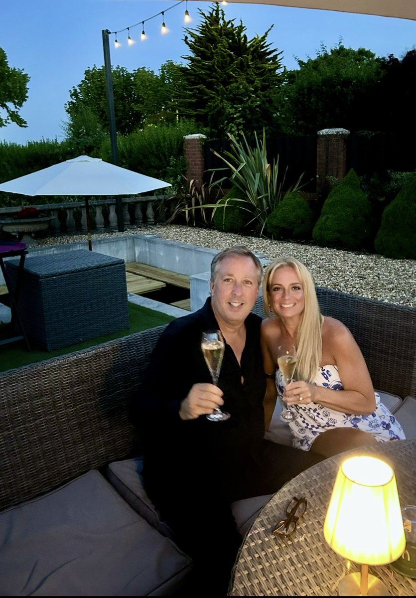 PaulPRSNTS's tweet image. Wishing my beautiful super talented Fiancée Emily May Williams wonderful 4th Happy Anniversary today..💙💙💙💙
It’s been incredible month getting engaged together..💙thank you for all your amazing loving support and for being there for me…
Love you always Mr Smo..💙🙏