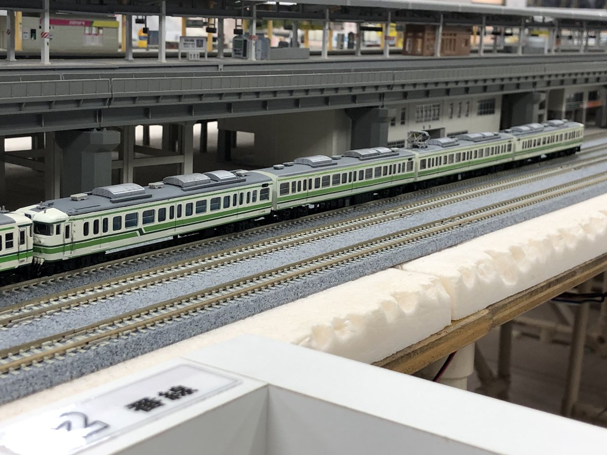 115SeriesN's tweet image. えるいち君そろそろもう1回修理しないとなあ...

何故かカーブでギクシャクするしライトもつかないし(