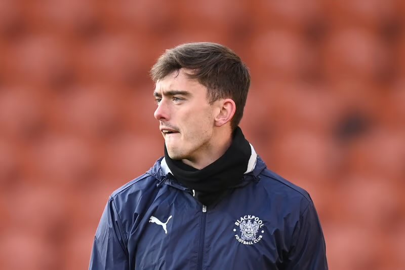 davidwt1997's tweet image. So, Alan Nixon has reported that the Brewers and Stevenage are interested in acquiring Harry Tyrer on loan from Everton this season.
Was at #UTMP last season, keeping 12 clean sheets in 38 games.
Thoughts?
#BAFC