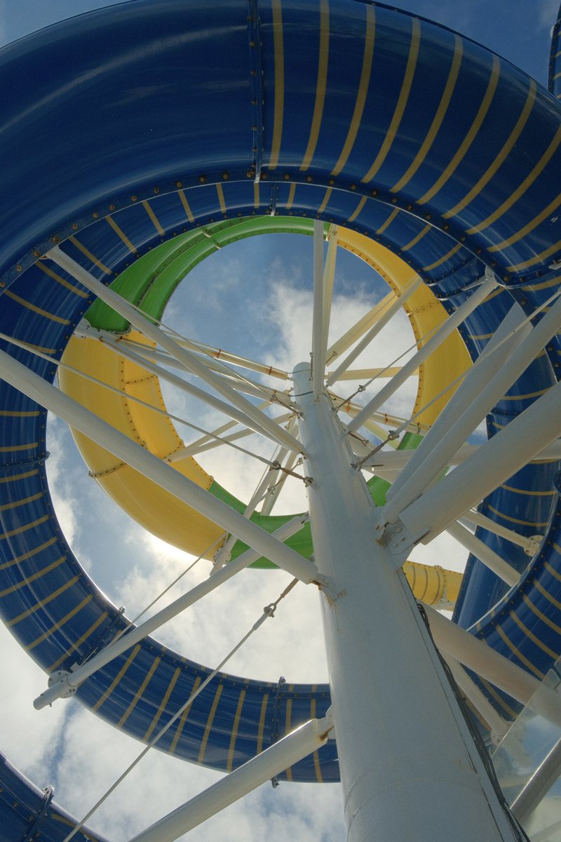 jakemillard21's tweet photo. @RoyalCaribbean Independence Of The Seas. Day One. Shot on the Fujifilm X-T30 II.
#Fuji #fujifilm #xt30ii #xt30 #travel #travelphotography #fujirecipes @RoyalCaribbean #IndependenceOfTheSeas #SeaDay #DayAtSea #Cruiselife #cruising #cruise #cruisephotography #cruisetravel #royalCaribbean https://t.co/Hq11DP3O7T