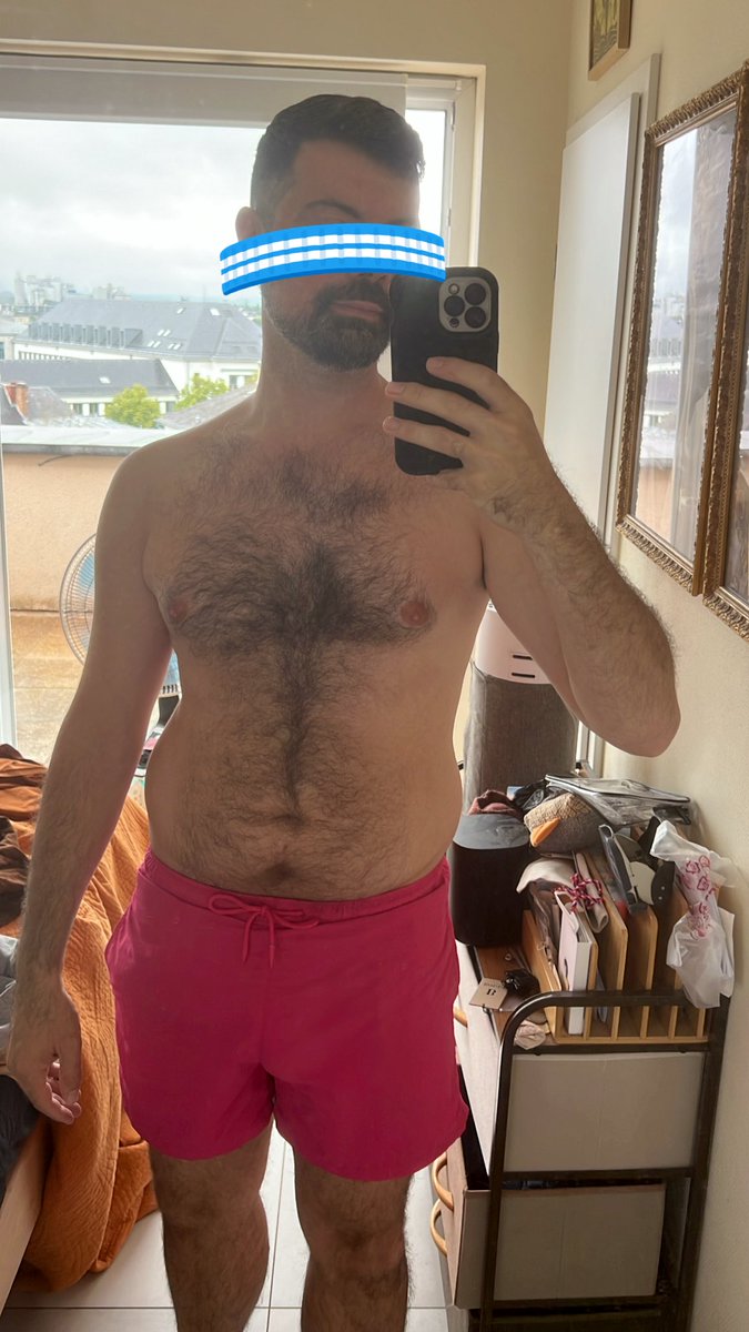 I guess SFW thirst traps are all we have left 🤷🏻‍♂️