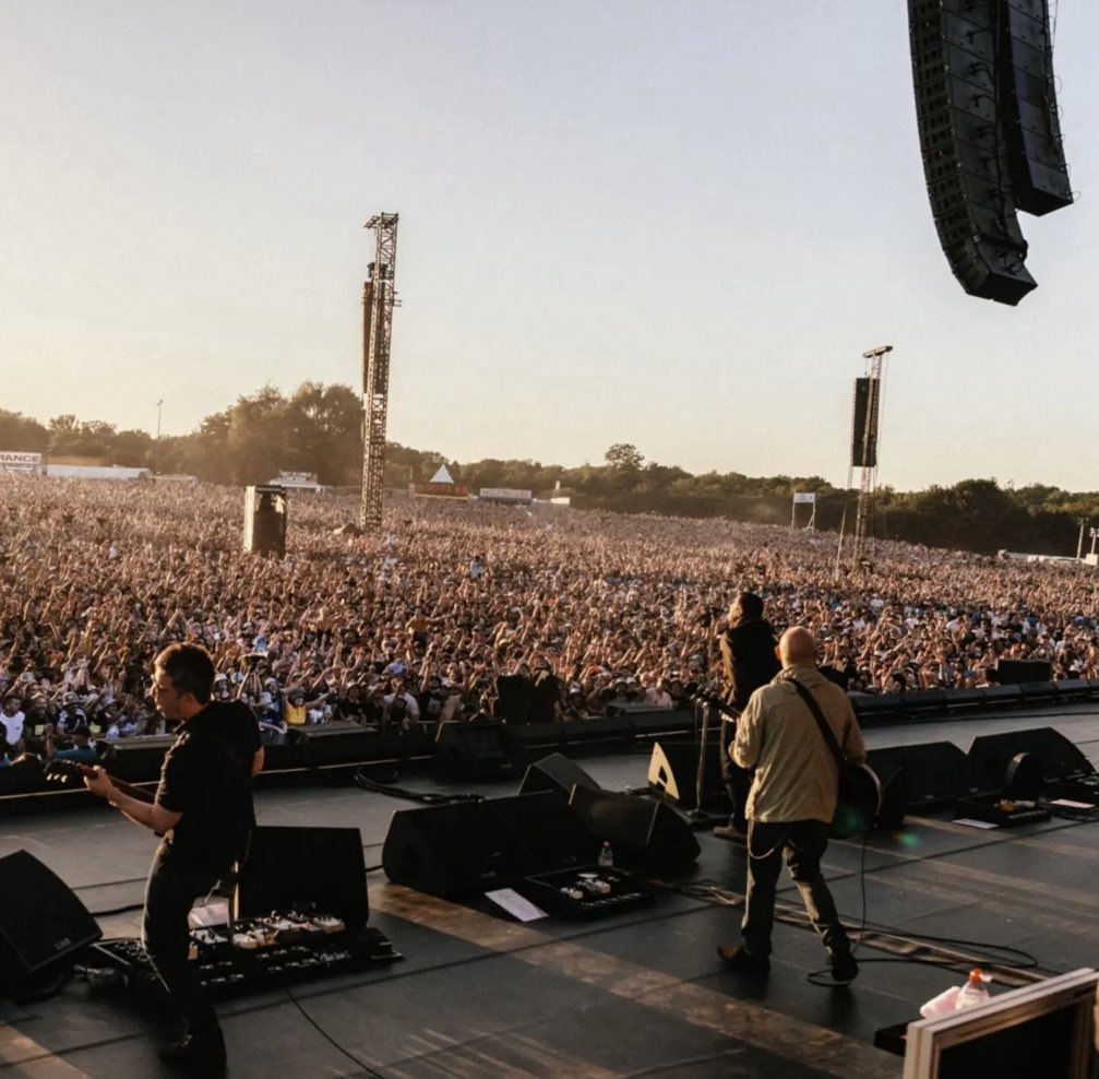 CJBolding's tweet image. I'd hate for us just to fucking disappear and just crop up on '90s revival programmes every now and again. Oh, by the way there was this band Oasis (Noel Gallagher)
Don’t worry Noel, that’s never happening.