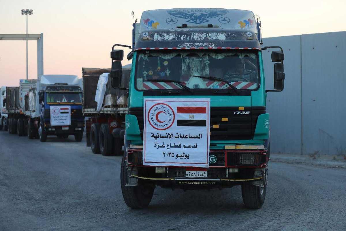 Mostafa Refaat (@moustafa_refaat) on Twitter photo #Rafah, North Sinai - 27 July 2025 | The <a href="/EG_Red_Crescent/">الهلال الأحمر المصري</a> has urgently launched the "Zad El Eza”... From Egypt to Gaza" convoy! This initiative is a continuation of our relentless efforts to deliver crucial humanitarian aid to Gaza.
More details 👇
facebook.com/share/p/1AzqmT… #Rafah, North Sinai - 27 July 2025 | The <a href="/EG_Red_Crescent/">الهلال الأحمر المصري</a> has urgently launched the "Zad El Eza”... From Egypt to Gaza" convoy! This initiative is a continuation of our relentless efforts to deliver crucial humanitarian aid to Gaza.
More details 👇
facebook.com/share/p/1AzqmT…