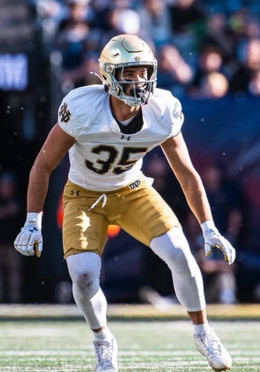 dosleprechauns's tweet image. We are just 35 days till ND Football!!!
At 35 days we highlight @teddyrezac , a Freshman LB from Omaha. Rezac saw action in a few games last year, and is primed to play a bigger role this year in Coach Ash’s scheme!
#GoIrish #beatmiami🏈
📸 - Teddy’s Instagram