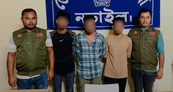 নড়াইলে ৫০ পিস ইয়াবাসহ ৩ মাদক কারবারি গ্রেফতার