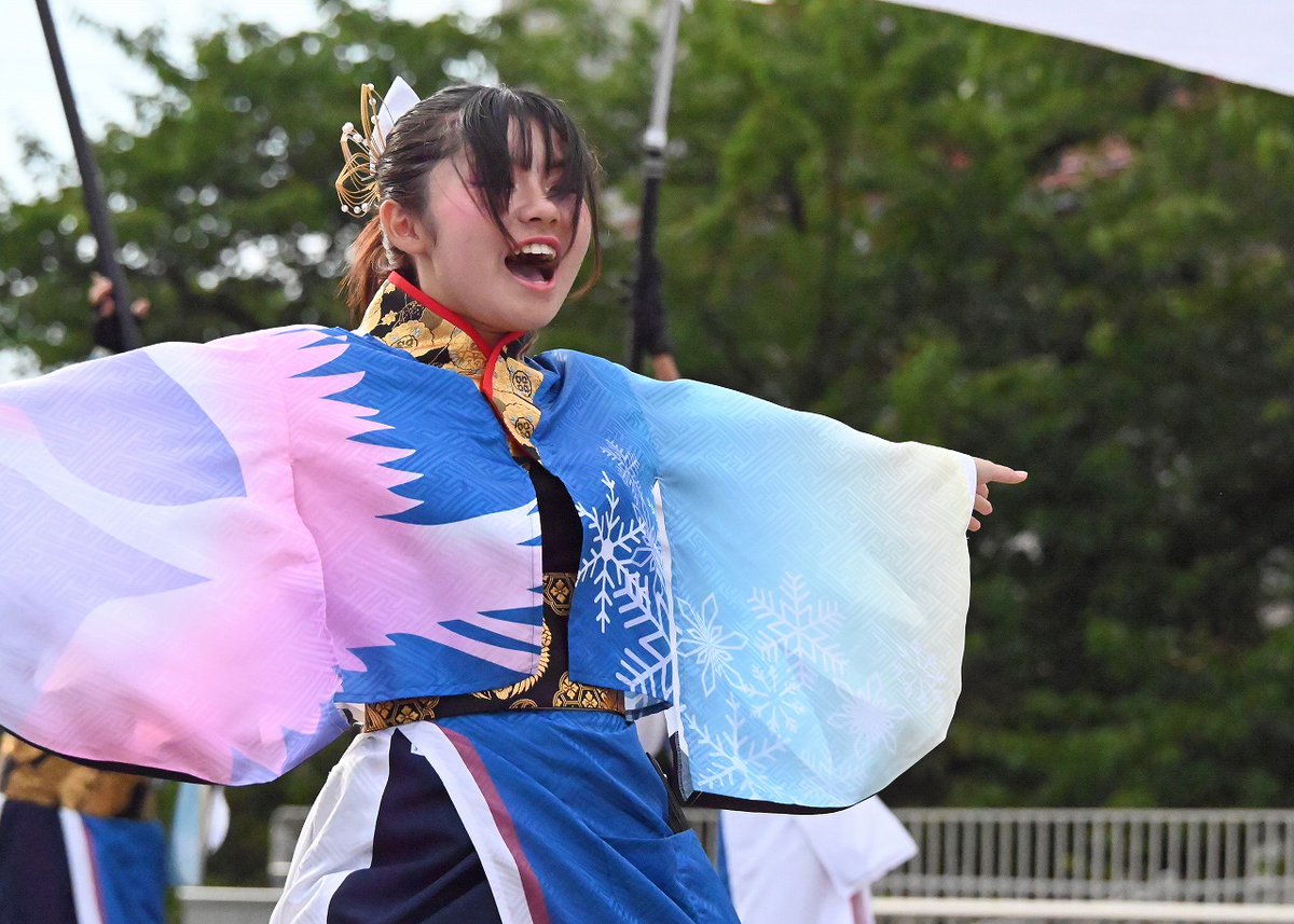44982441shimu's tweet image. 能代市役所さくら庭で行われている 
夏だ！ビアガーデン屋台村2025にて 
能代YOSAKOI〜颯〜    その２