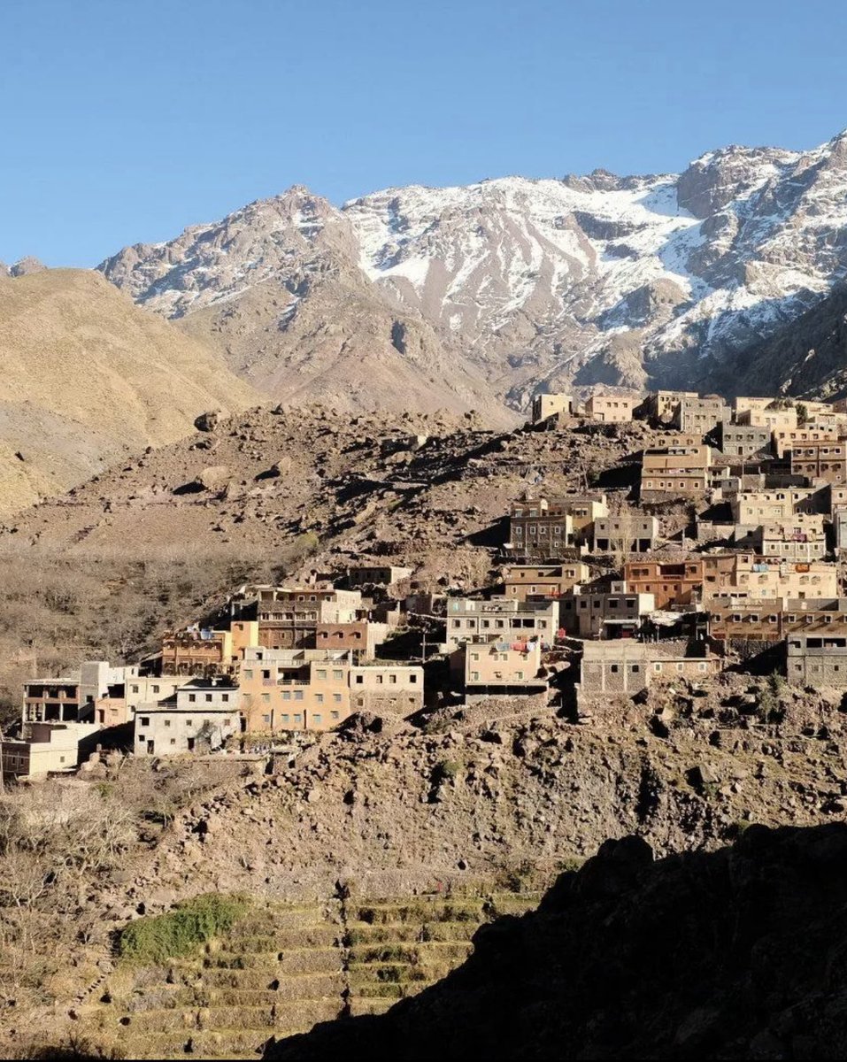 Pedro Sánchez destina 380.000 euros para la reconstrucción sostenible de Al Haouz (Marruecos).
No hay dinero para el Volcán de La Palma, ni para la Dana, pero si hay dinero para El terremoto que hubo en Marruecos.
Y lo más triste, para los enfermos de ELA
Tampoco hay dinero!!!🤦‍♂️