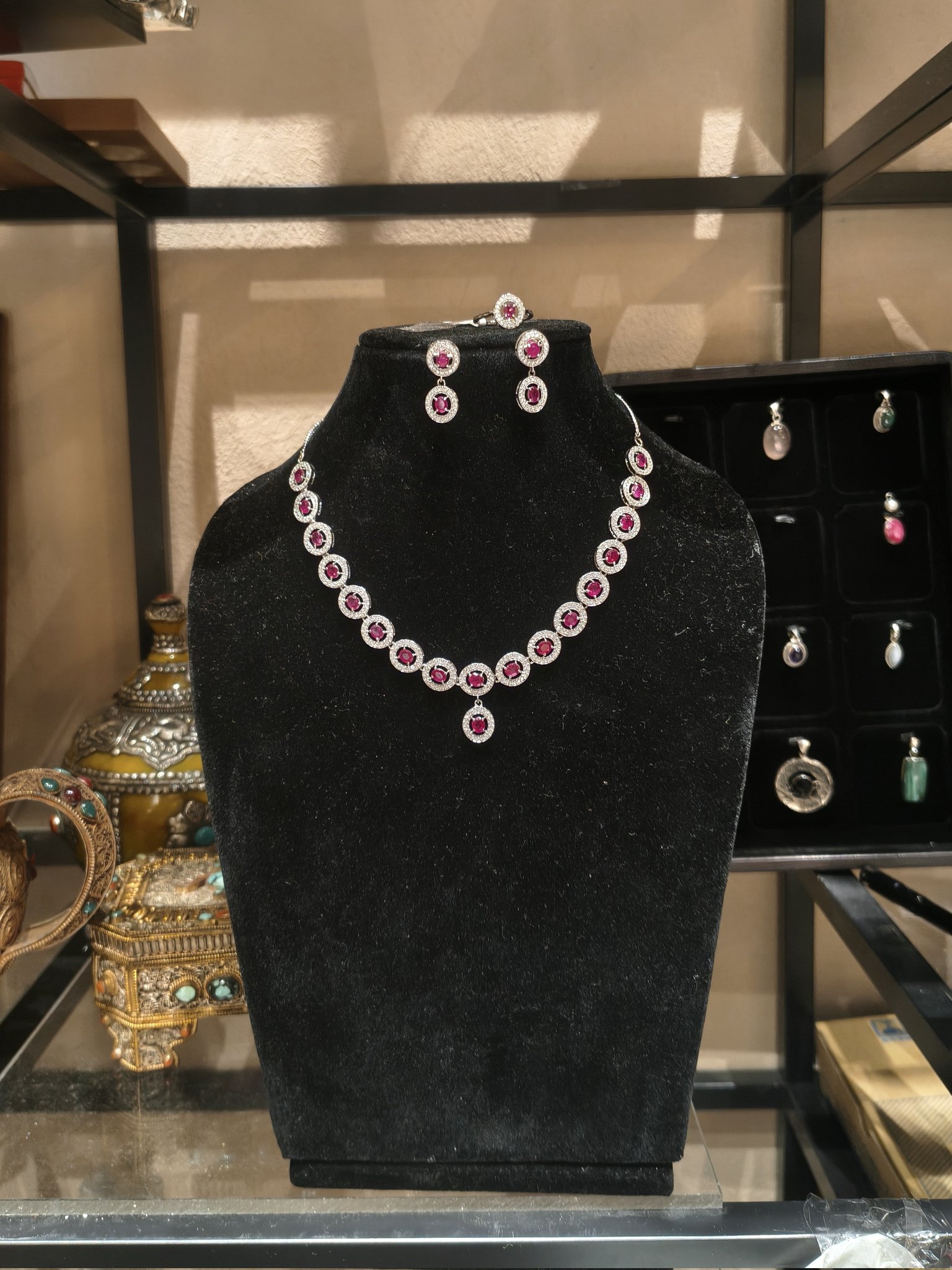 万博限定 ネパール館 ネックレス EXPO2025 b 万博限定 ネパール館 ネックレス マワール EXPO2025 - メルカリ