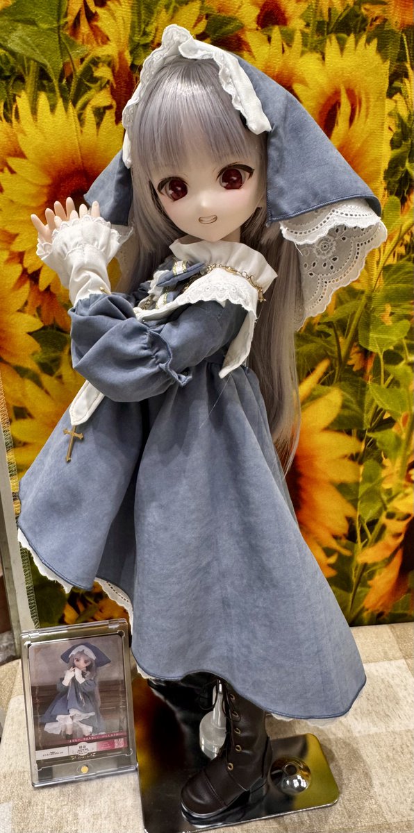 syudolls's tweet photo. MLDCの在庫が残り10枚くらいになりました。
増刷するか新しく作るか……
それとも両方?
#MLDC
#ぷらむっ娘
#ばにちょこ https://t.co/0ENka1eRDD