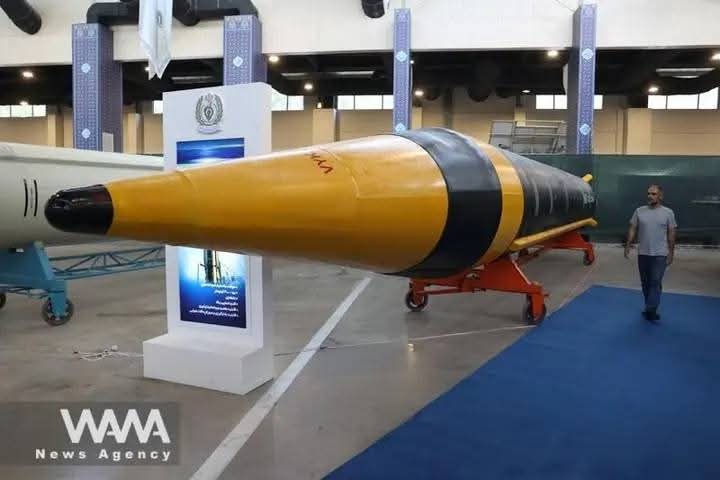 #BREAKING 🚀🇮🇷⚡- 
"ایران ایک بھاری بیلسٹک میزائل "خرمشہر 5" کا تجربہ کرنے کی تیاری کر رہا ہے۔ میزائل رینج: 12,000 کلومیٹر، 2 ٹن وارہیڈ لے کر قلعہ بندی کو گھسنے کی صلاحیت رکھتا ہے۔ اس کی تباہ کن طاقت امریکی GBU-57 MOP بم کو پیچھے چھوڑ دیتی ہے، جسے B-2 اسٹیلتھ طیارے سے گرایا گیا