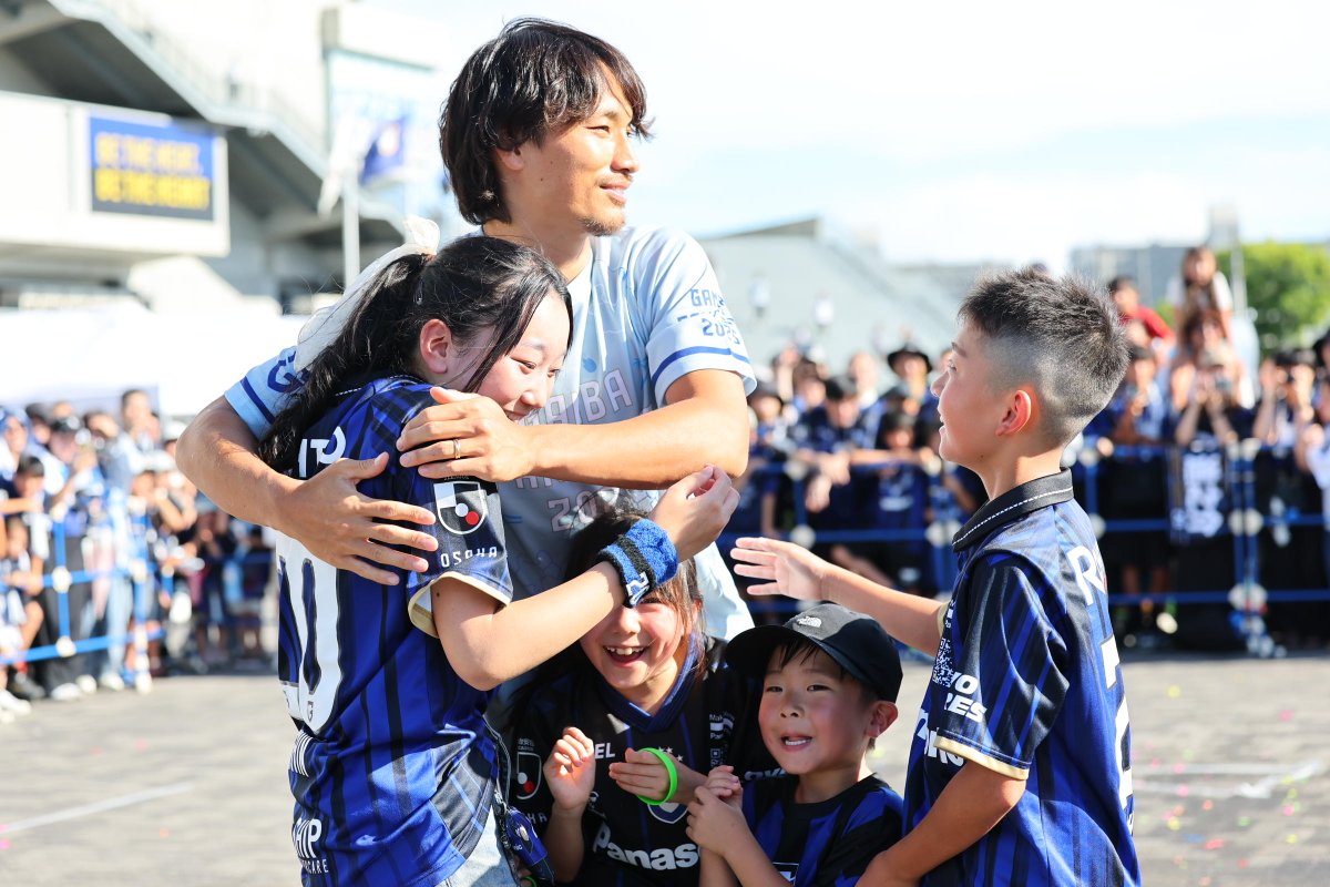 GAMBA_OFFICIAL's tweet image. 場外では水風船ステージやサッカー教室も開催中!
#中谷進之介 #岸本武流
#GAMBAFANFESTA2025
#ガンバ大阪 #GAMBAOSAKA