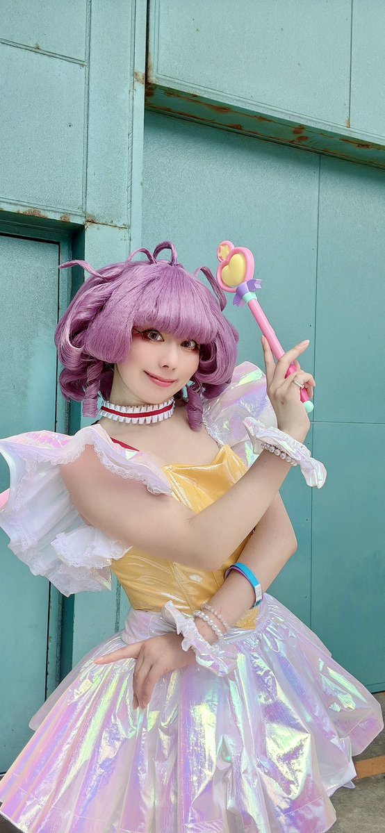 yoh_dayo's tweet image. 今日はクリィミーマミちゃん初期ステージ衣装でした💛✨

本当に沢山の方に声かけて頂けて嬉しかったです！ありがとうございました🙌🏻🐾

#ワンフェス2025s 
#WF2025S 
#WF2025Sコスプレ 
#cosplay