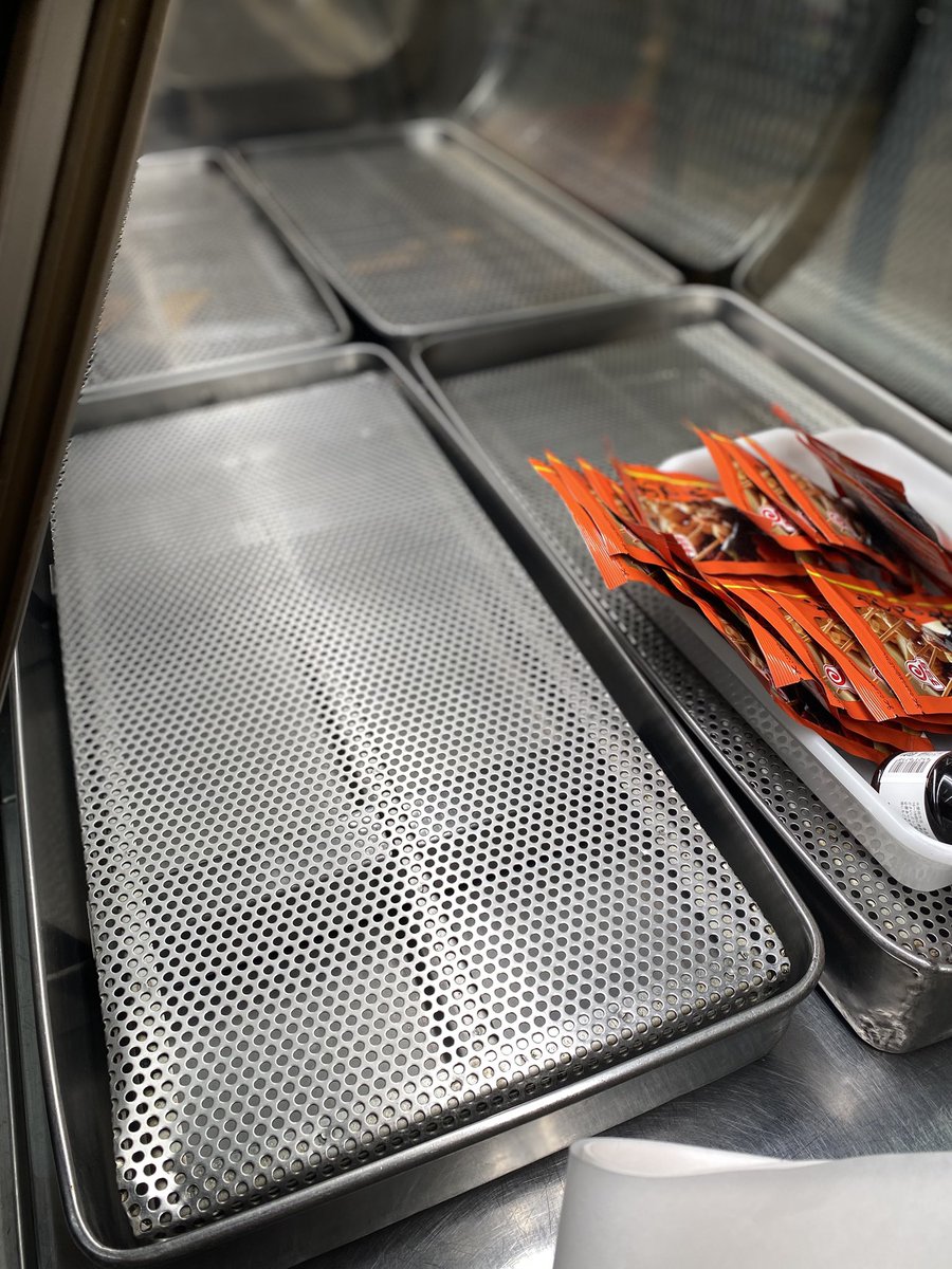 品物が無くなってきた為17時閉店に致しますm(_ _)m
残りわずかですがよろしくお願いします🙇‍♀️