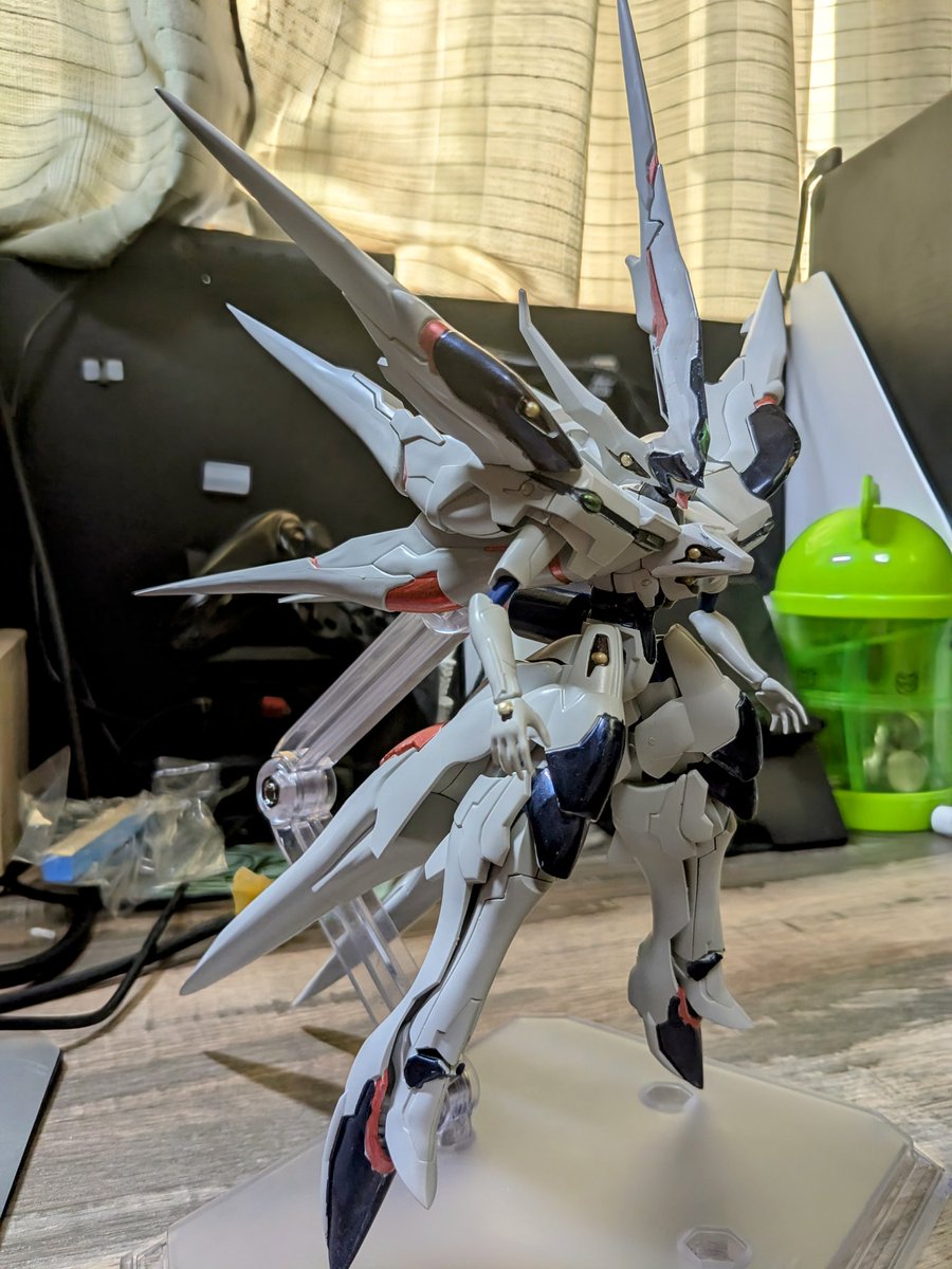 nokoberuri's tweet image. ブリングアーツでゼノギアス出るらしいから
ストラクチャーアーツの方を塗装してみた
まだ全部は塗ってないけどそれでもカッコいいな…