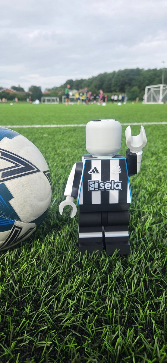 Thinking about starting an X account just for pictures of blokballerz wherever they go.

To the football, on holiday, in the garden, random places, anywhere.

The best picture in a given time period wins another blokballer.

#NUFC #BLOKBALLERZ <a href="/G3D__/">G3D</a>