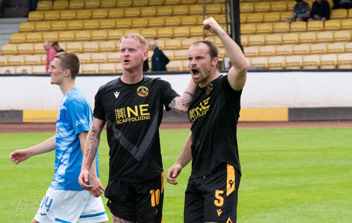 OfficialBRFC's tweet image. 📰 | Club reporter Ben Langley was at MKM Shielfield Park yesterday to take in our 2-0 win vs Cowdenbeath.
⬇️ buff.ly/5QifD2z ⬇️