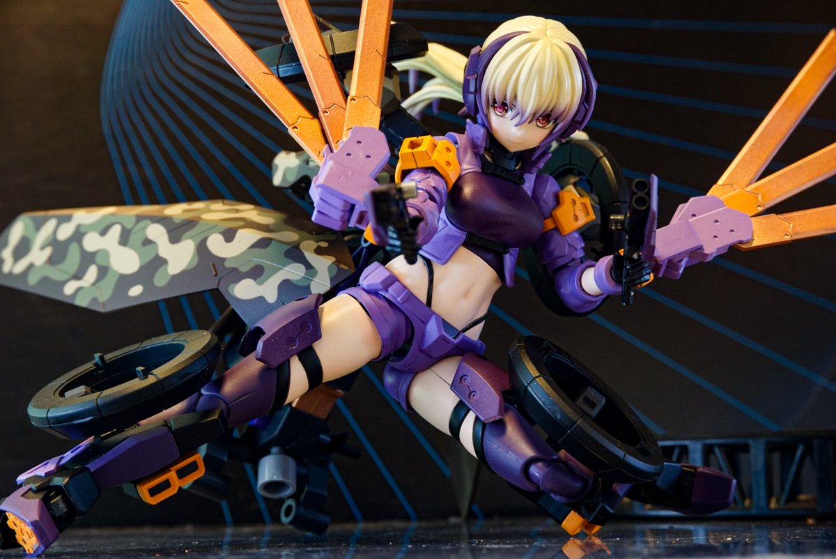 crimaxtechnoman's tweet image. #ガンプラ以外のプラモデル交流会
レコードのジャケットを背景に使って撮影して楽しんだりしております🎶
宜しくお願い致します👍