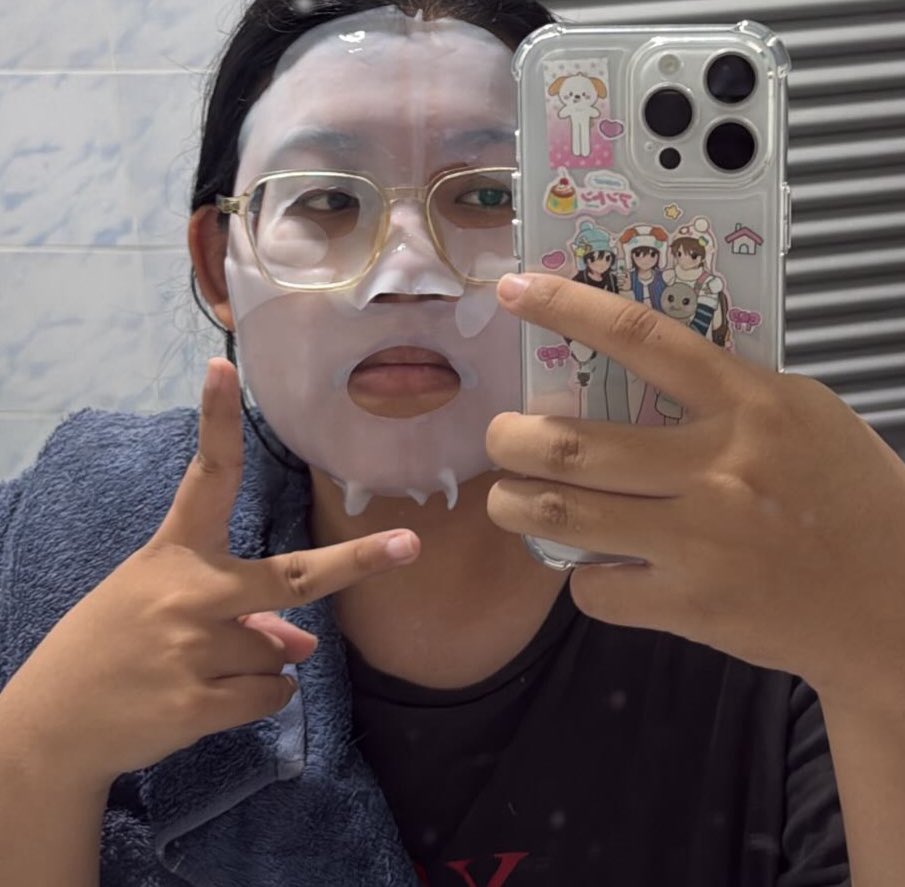 fvckdattshix's tweet image. ทำไมวะ