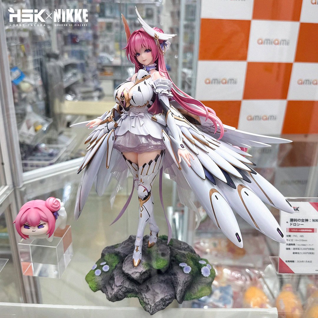 Yoo_Dyth's tweet image. Our Dorothy figure when it was displayed at Akihabara Radio Kaikan, AmiAmi  Store! This is a figure we worked on a while ago, #Dorothy from Goddess  of Victory : #NIKKE So yeah, I just want to share this picture of her from @HobbySakura Let me know what you think, thanks!